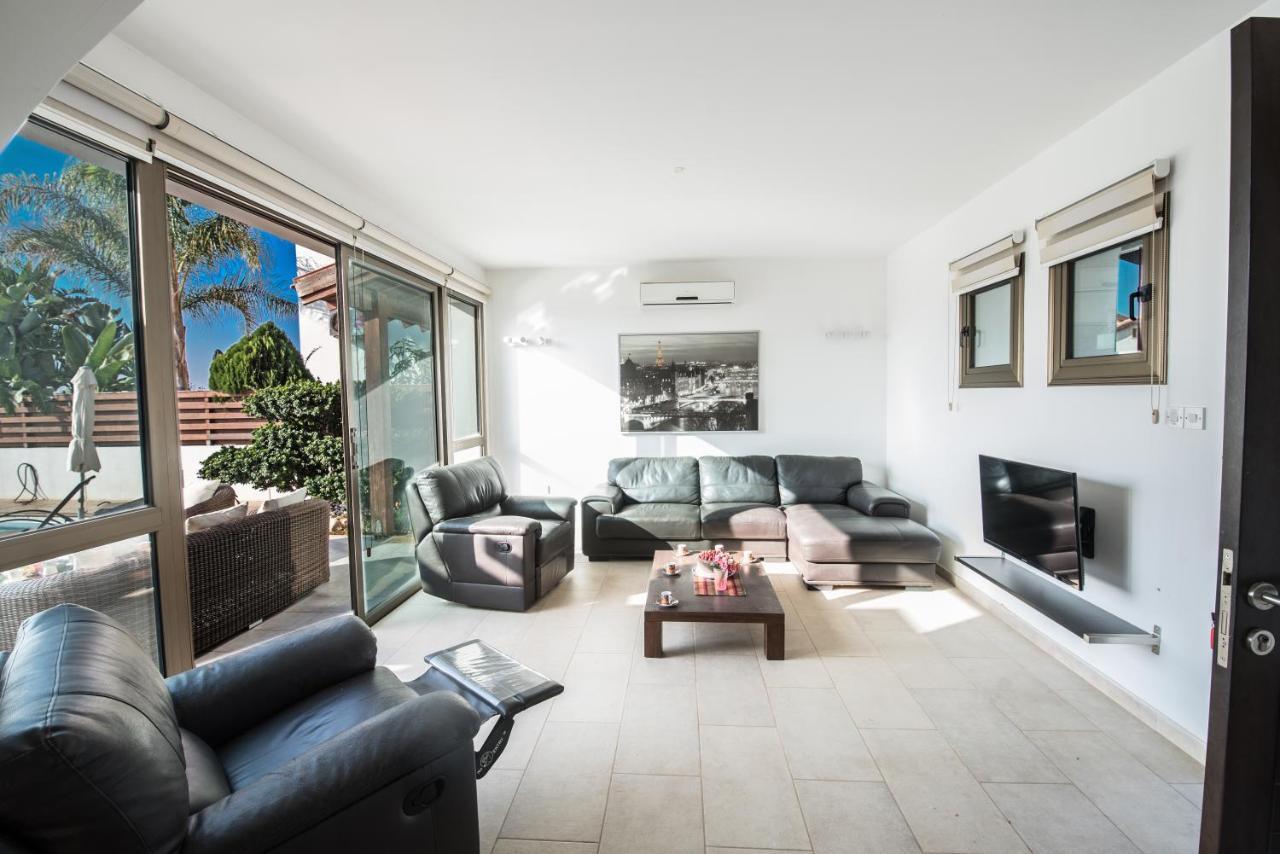 Kymma Villas By The Sea Aya Napa Dış mekan fotoğraf