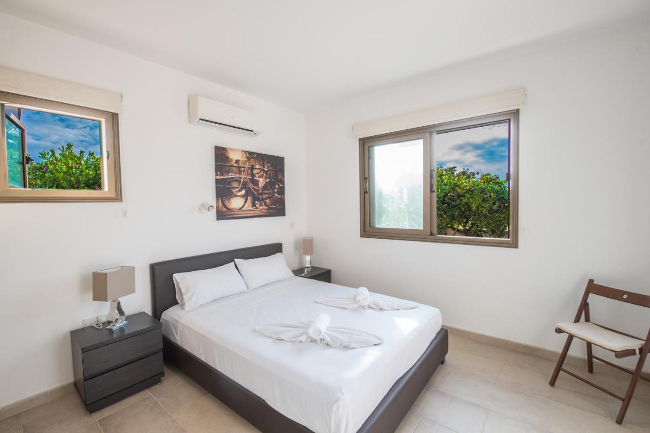 Kymma Villas By The Sea Aya Napa Dış mekan fotoğraf