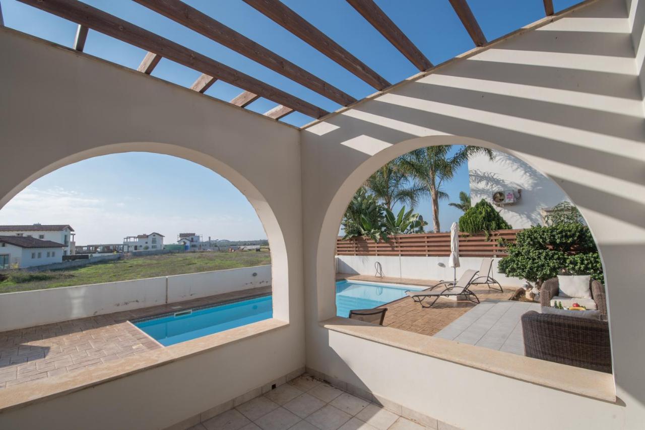 Kymma Villas By The Sea Aya Napa Dış mekan fotoğraf