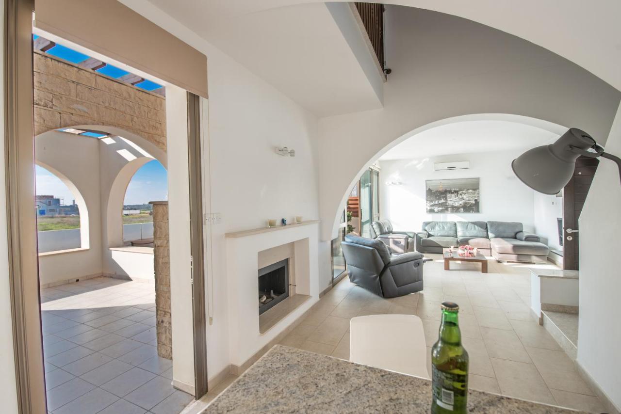 Kymma Villas By The Sea Aya Napa Dış mekan fotoğraf